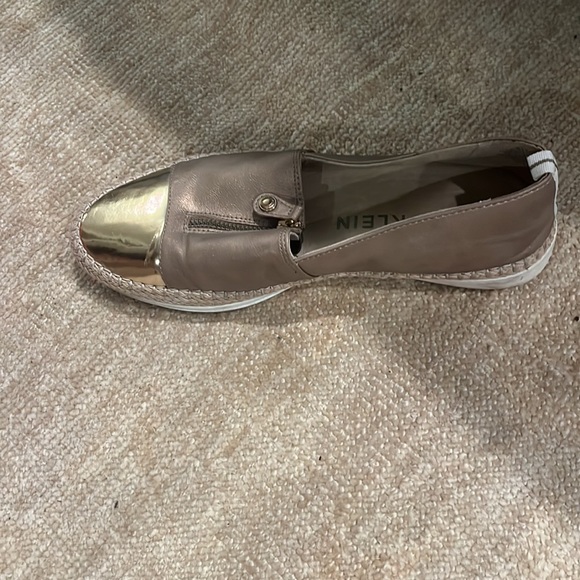 ANNE KLEIN ZIPDOWN ESPADRILLE SLIP-ON - Picture 2 of 2